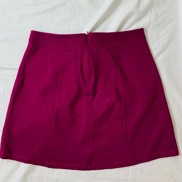 Lush Raspberry Lace-front Mini Skirt NWOT - Picture 2 of 8